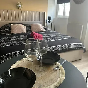 https://la-suite-tournonaise.hotels-rhonealpes.com